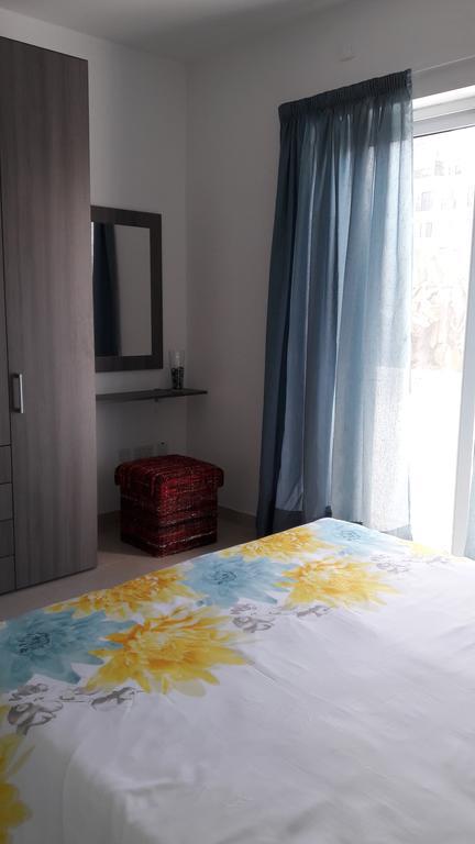 Blue Skies Apartment Marsaskala Exterior photo